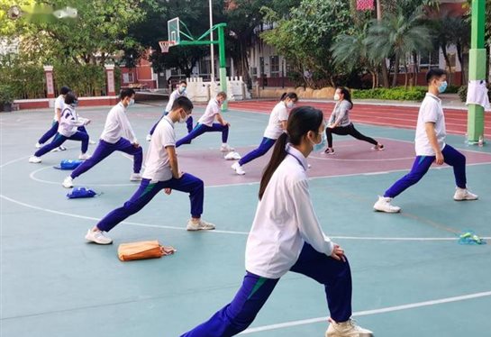 C4gym广州惊奇—中小学体育课时为几节